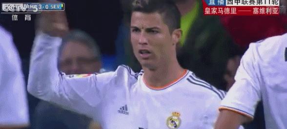 c罗难掩颓势梅西尽显球王风范,梅西难掩颓势c罗尽显球王风范