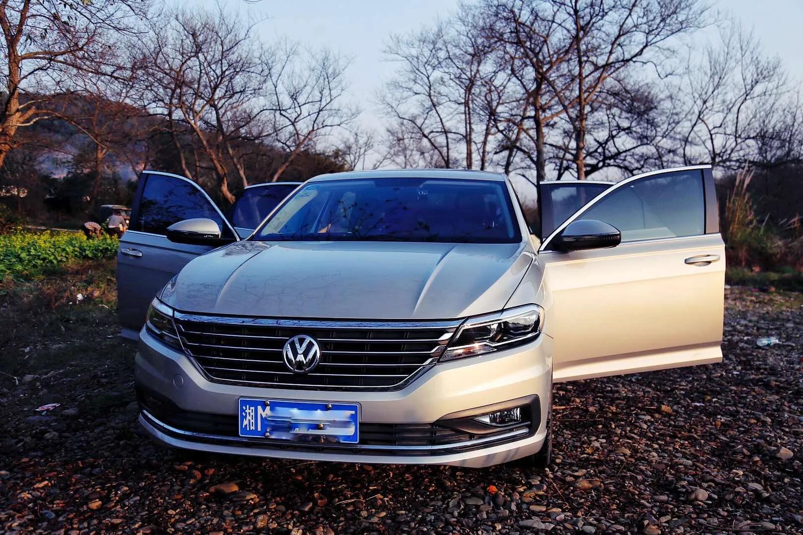 大众朗逸plus1.4t豪华版打蜡,朗逸plus1.5l自动舒适版闪金漆