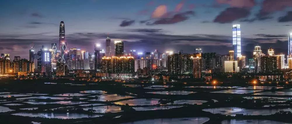 外国人震撼中国9小时建火车站,9个小时建一座火车站