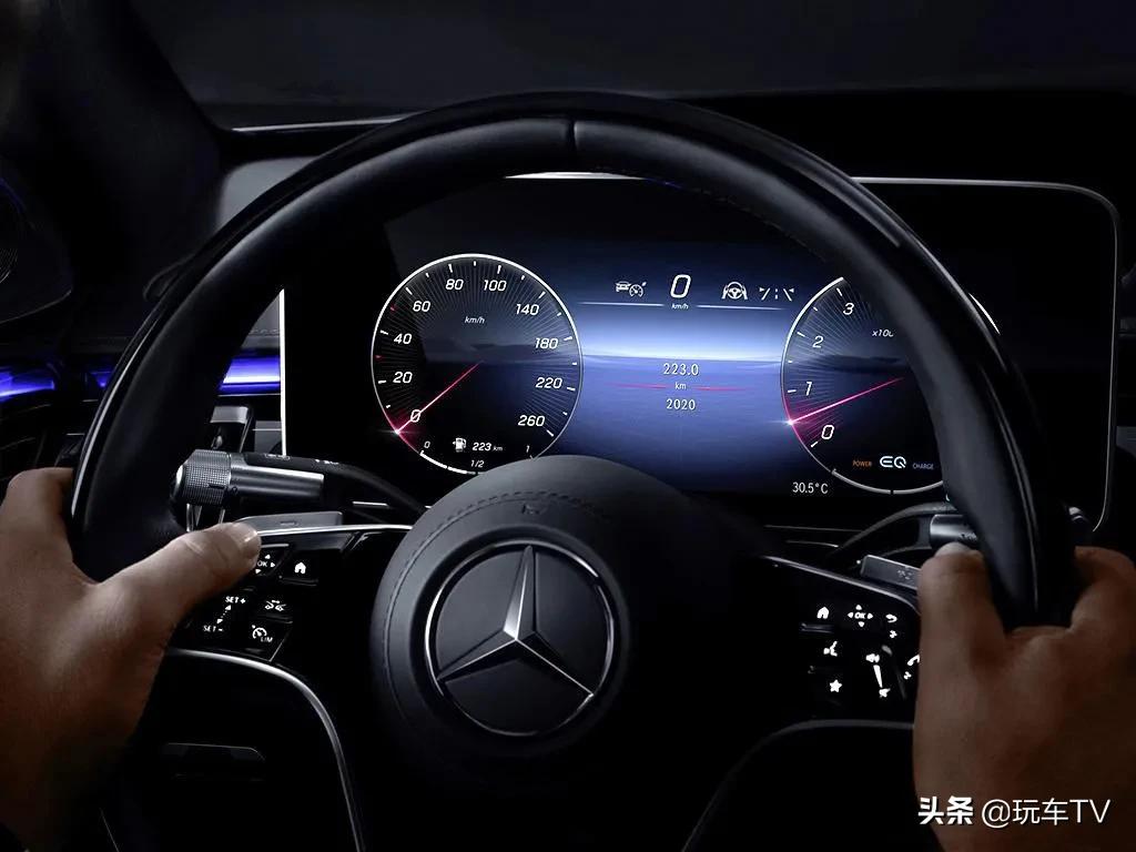 科技爆棚和极致简约奔驰和劳斯莱斯在想啥？