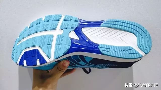 有没有比多威战神好的跑鞋,多威战神2dsp版跑鞋