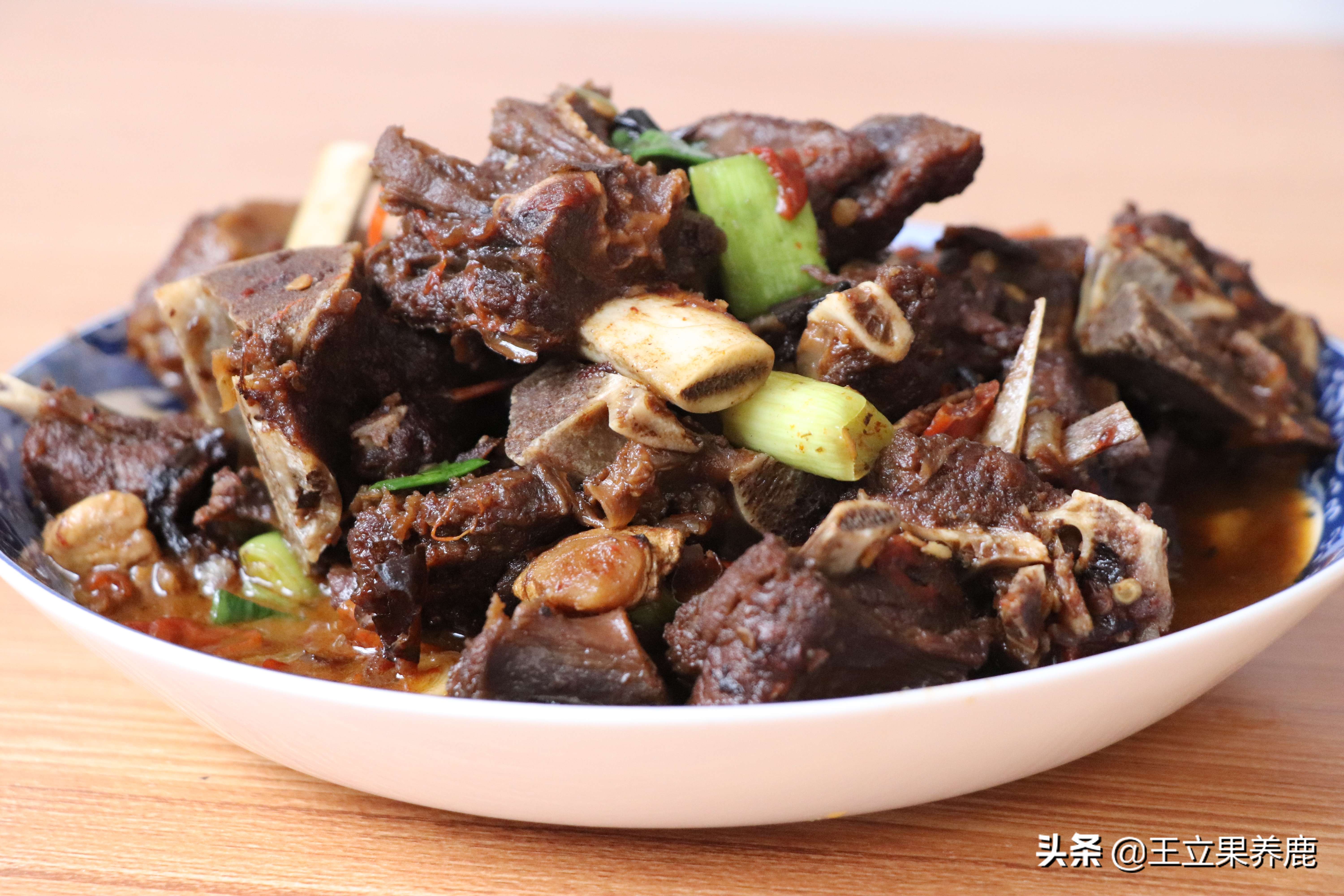 养鹿圈养好还是散养好,散养和圈养哪个利润高