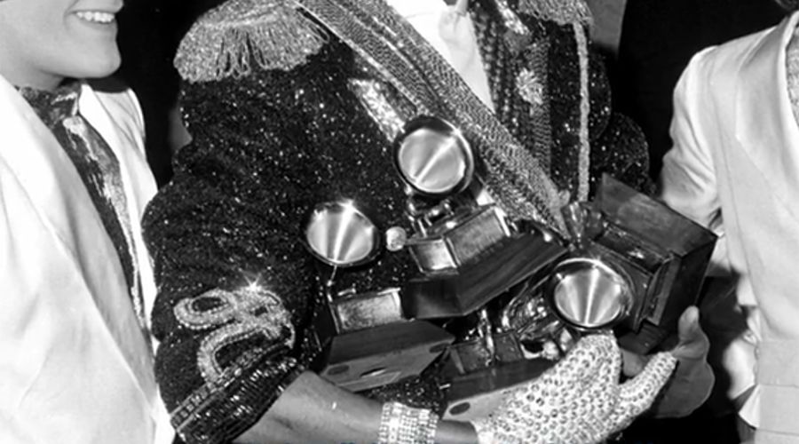 迈克尔杰克逊的巨星之路,迈克尔杰克逊还活着的证据与分析