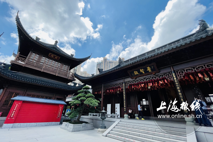 感受闹市中一处静谧之美,感受寺庙那份静谧和肃穆