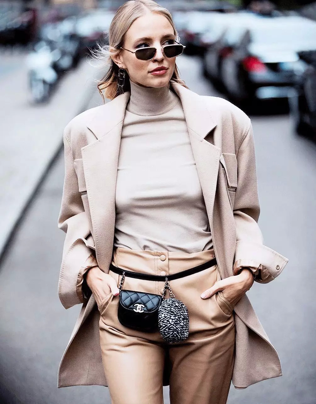 买一送一套包,买一赠一背包