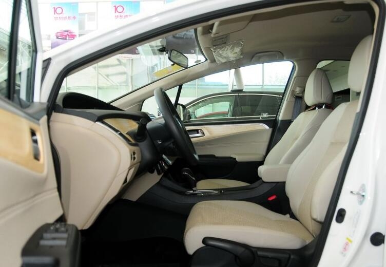 本田杰德5座13款驾驶感受,本田杰德17款舒适版4万公里多少钱