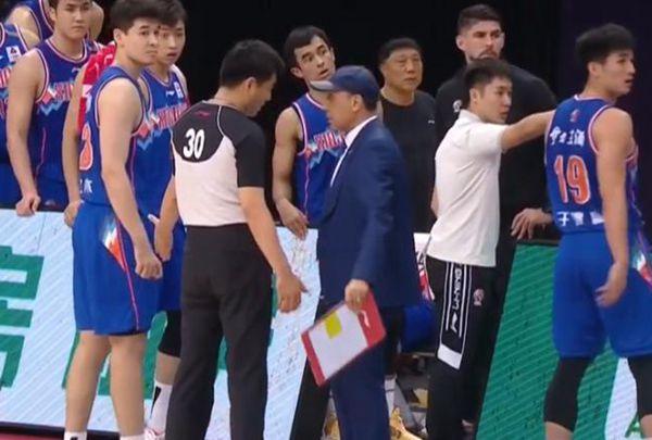 *疆新**队不敌广厦，米诺斯：广厦男篮是强队，但我让他们赢得很难