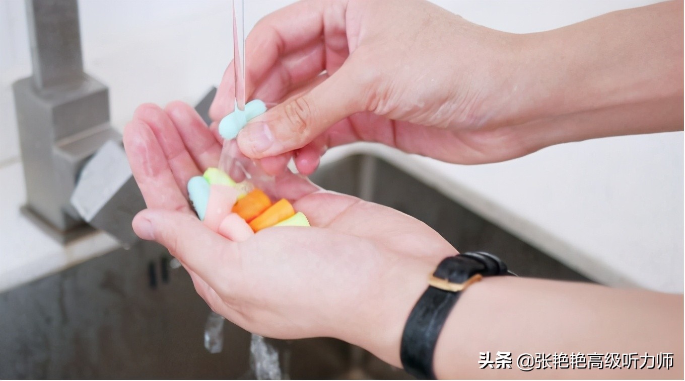 年轻人长期戴助听器对身体影响,长期戴降噪耳塞对耳朵有什么影响