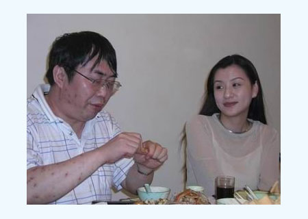 一人娶了三个老婆,棋圣聂卫平和他小23岁的妻子