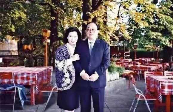 歌唱家朱逢博简历,歌唱家朱逢博的近况