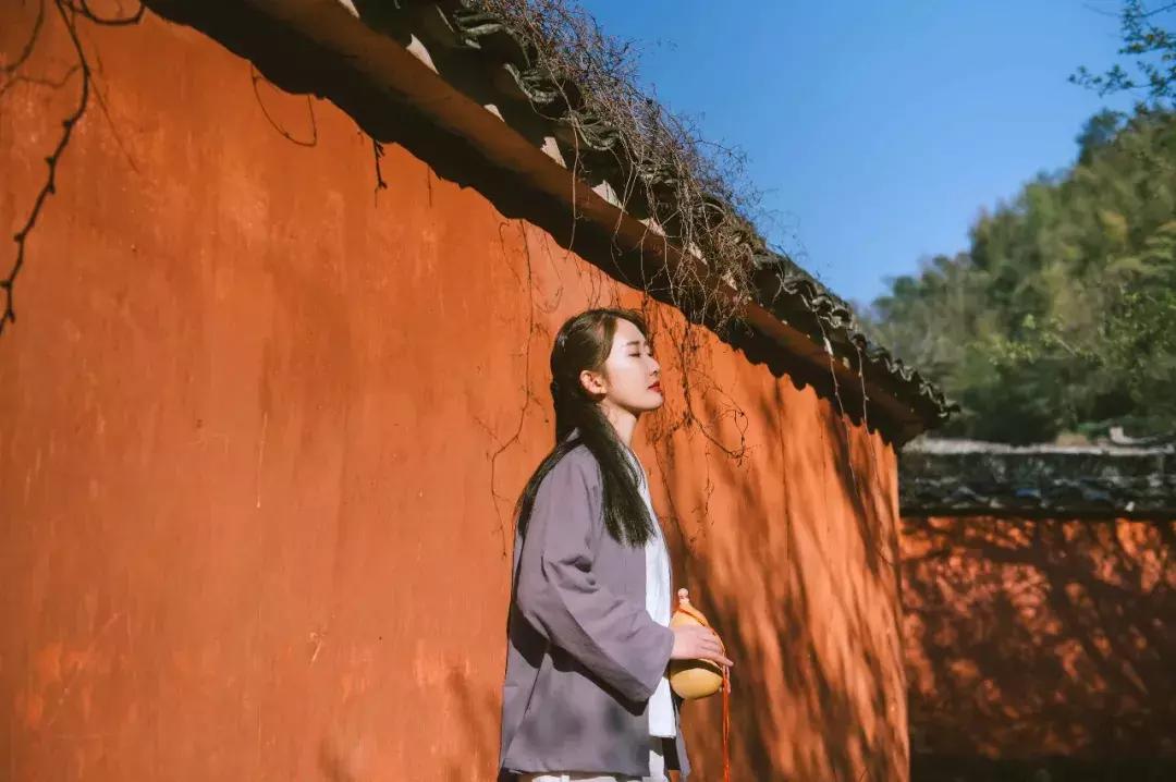 去黄山休宁登这座山！不去北京，也能拍出故宫范er！