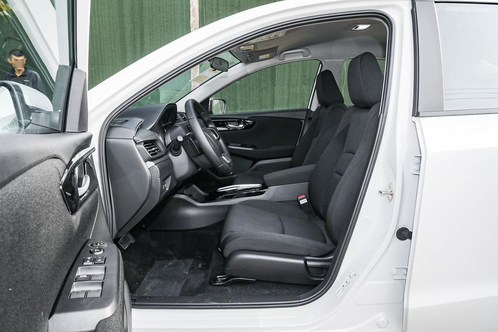 享域优惠3万,享域限时优惠2.20万欢迎试乘试驾