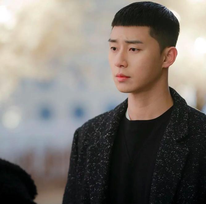 梨泰院class朴叙俊的穿搭,梨泰院class朴叙俊同款栗子头