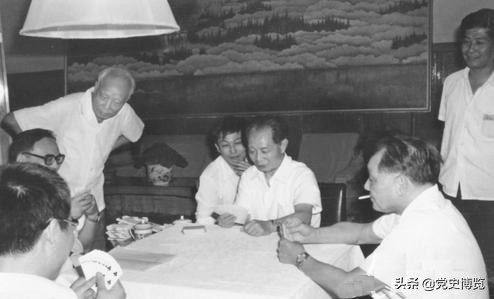 *汉斌王**记忆中的中国桥牌“荣誉特级大师”*小平邓**