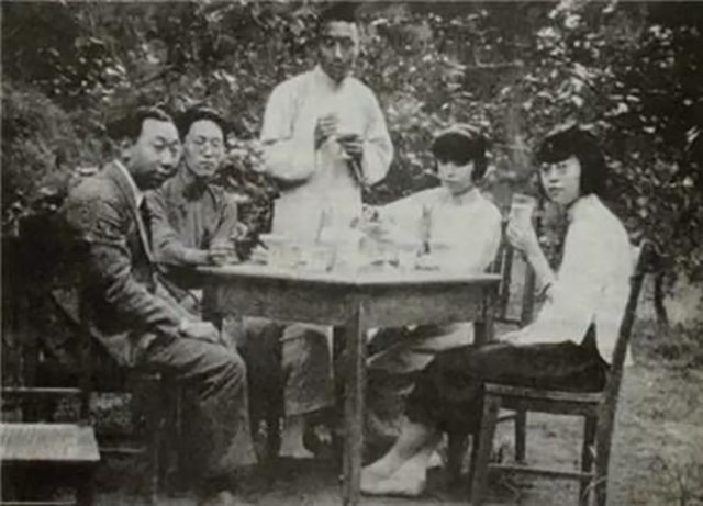 张爱玲的风花雪月主要内容,张爱玲的风花雪月