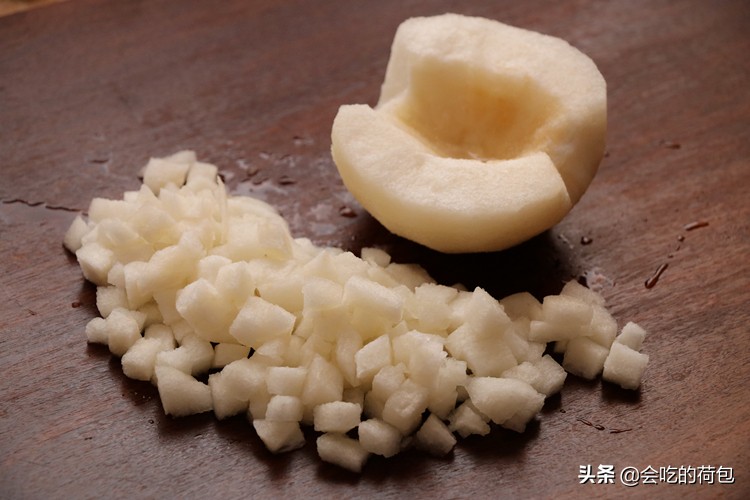 春季吃银耳搭配什么好,春天吃银耳配什么好消化