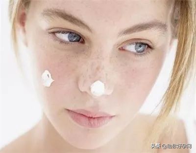 怀孕乳房长斑怎么回事,怀孕爱长痘