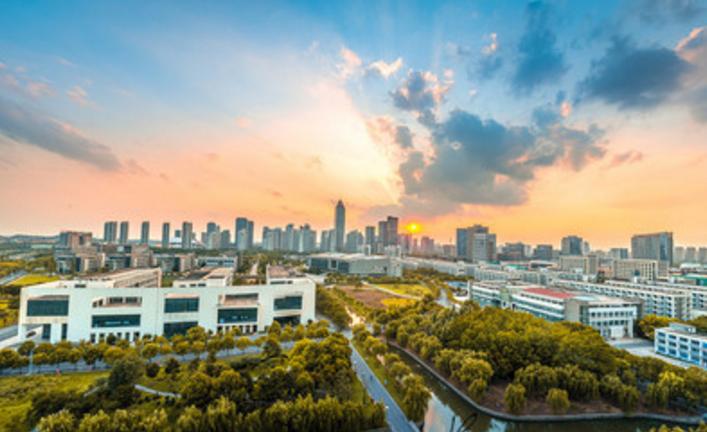 gdp破百万亿元启示,gdp万亿城市南通