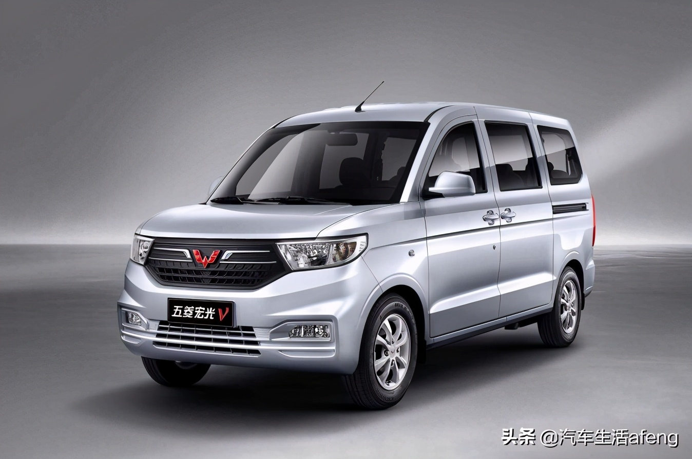 五菱宏光v6试驾视频,五菱宏光v最新5座版用车感受
