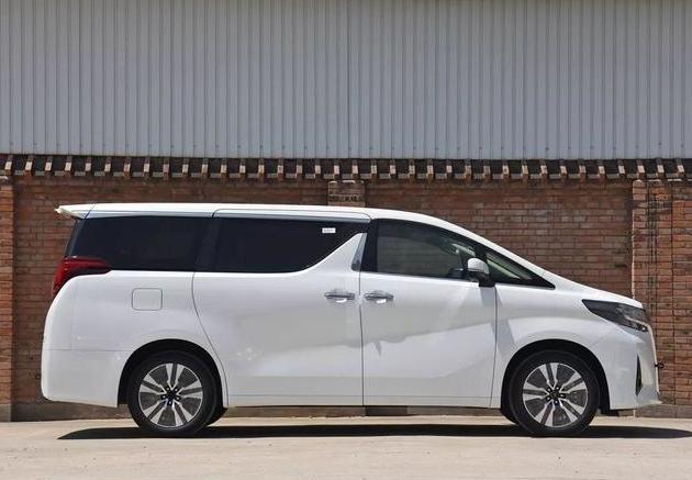 众泰埃尔法2019款,众泰山寨丰田埃尔法