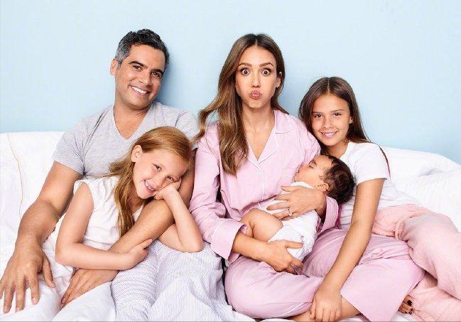 好莱坞女星杰西阿尔芭,美国女演员杰西卡·阿尔芭