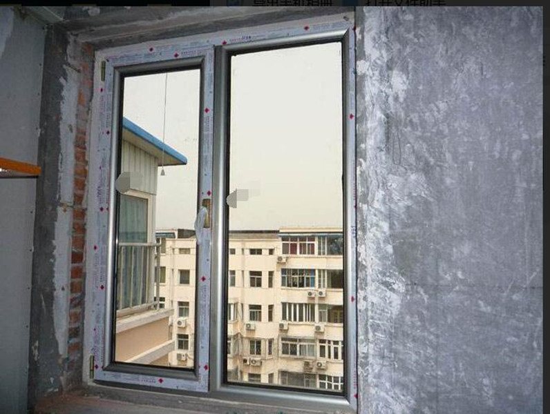 窗户装得一边高一边矮怎么办,窗户刚装好就下雨