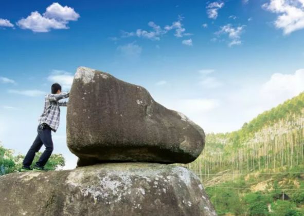 羞羞的铁拳泳池取景,潮州绿岛山庄景区