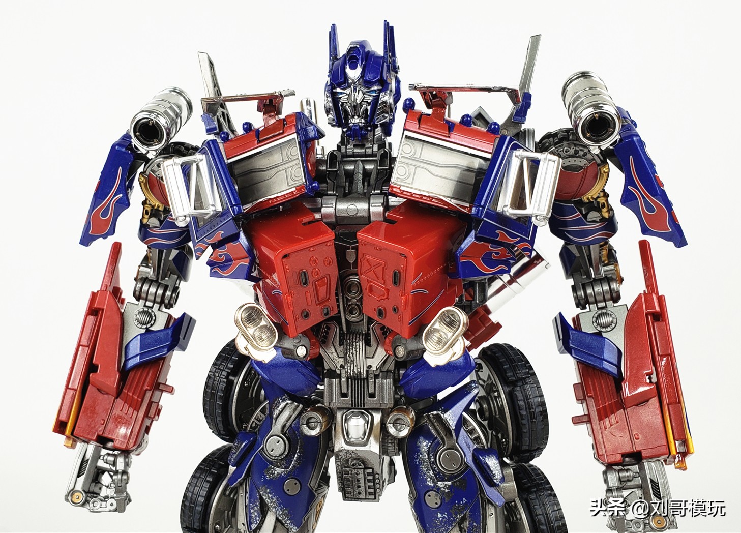 擎天柱玩具最还原,最还原电影的擎天柱玩具