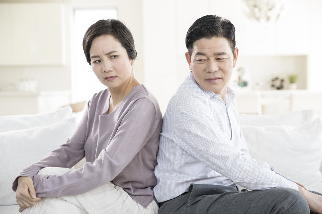 47岁阿姨再婚,45岁中年女人丧偶的崩溃