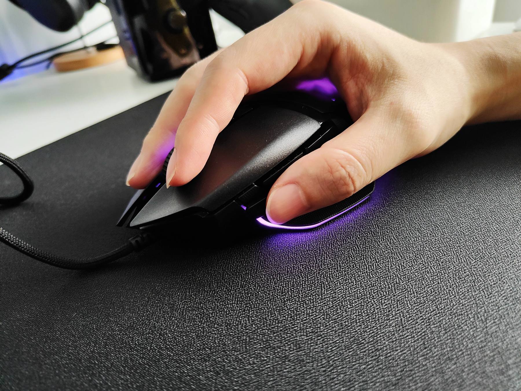 雷蛇巴塞利斯蛇v3鼠标设置,雷蛇巴塞利斯蛇v2鼠标使用说明