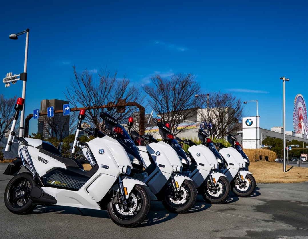 日本警用摩托视频,日本便衣警用摩托
