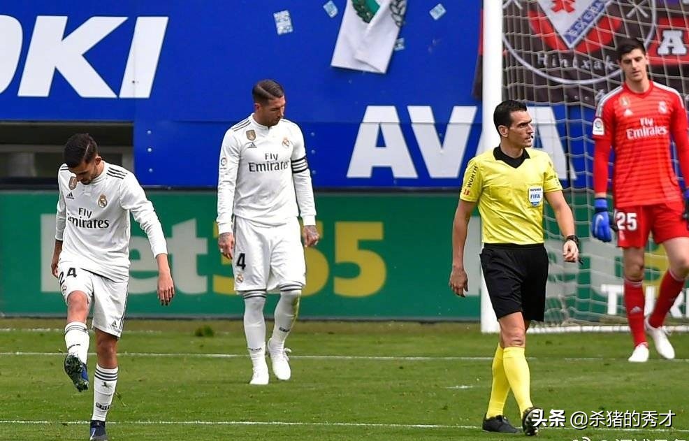 输球又输人！多角度回看拉莫斯红牌罚下瞬间，欧冠西甲双双停赛