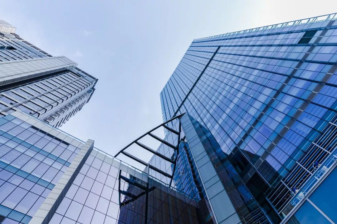 90后的我月薪10w,90后的我月入两千