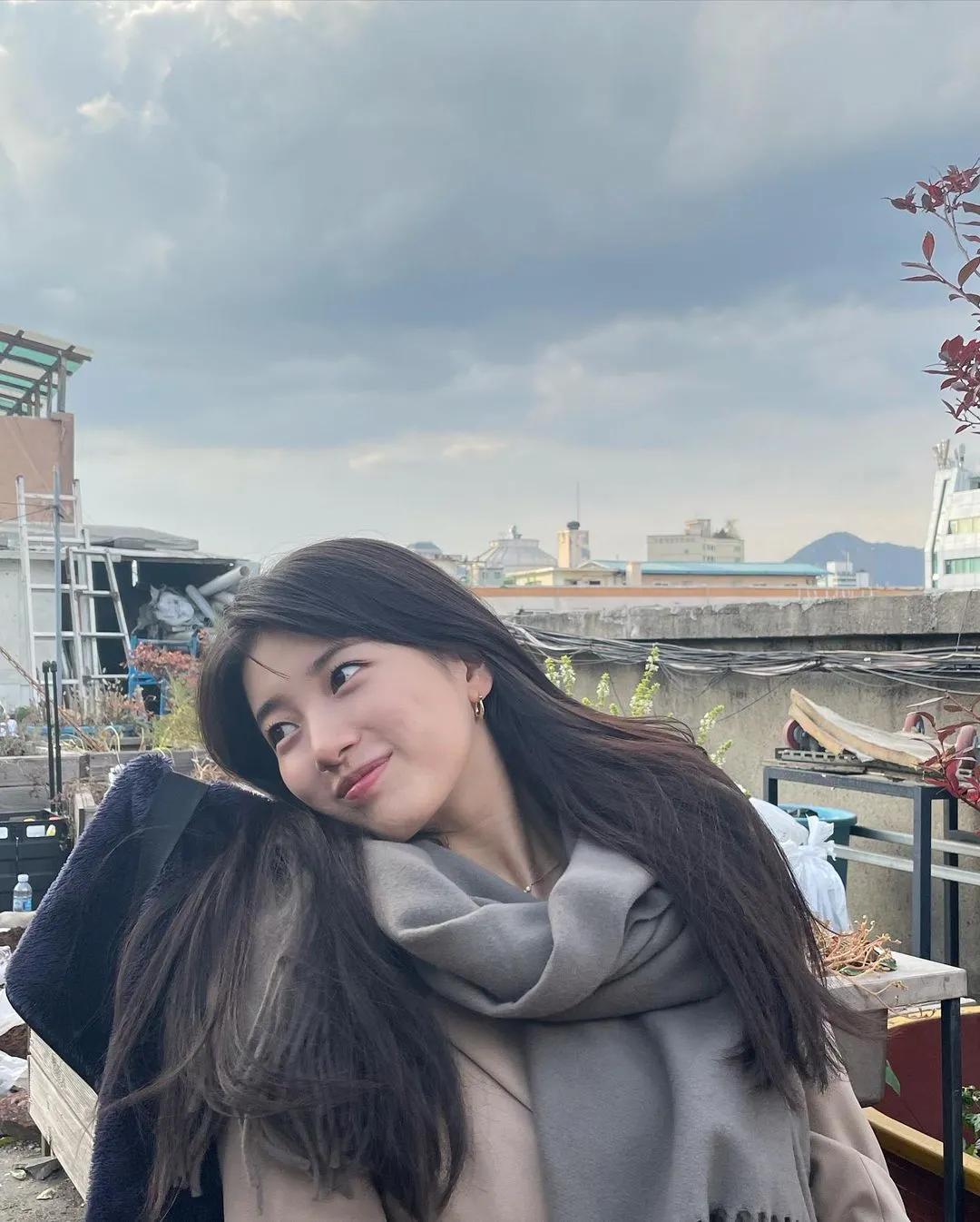 lisa的发际线变高了,lisa发际线为什么看着不高