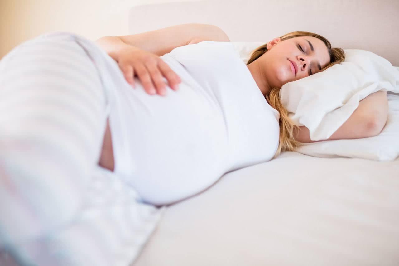 怀上双胞胎宝宝该注意什么,双胞胎和单胞胎怀孕后反应的区别