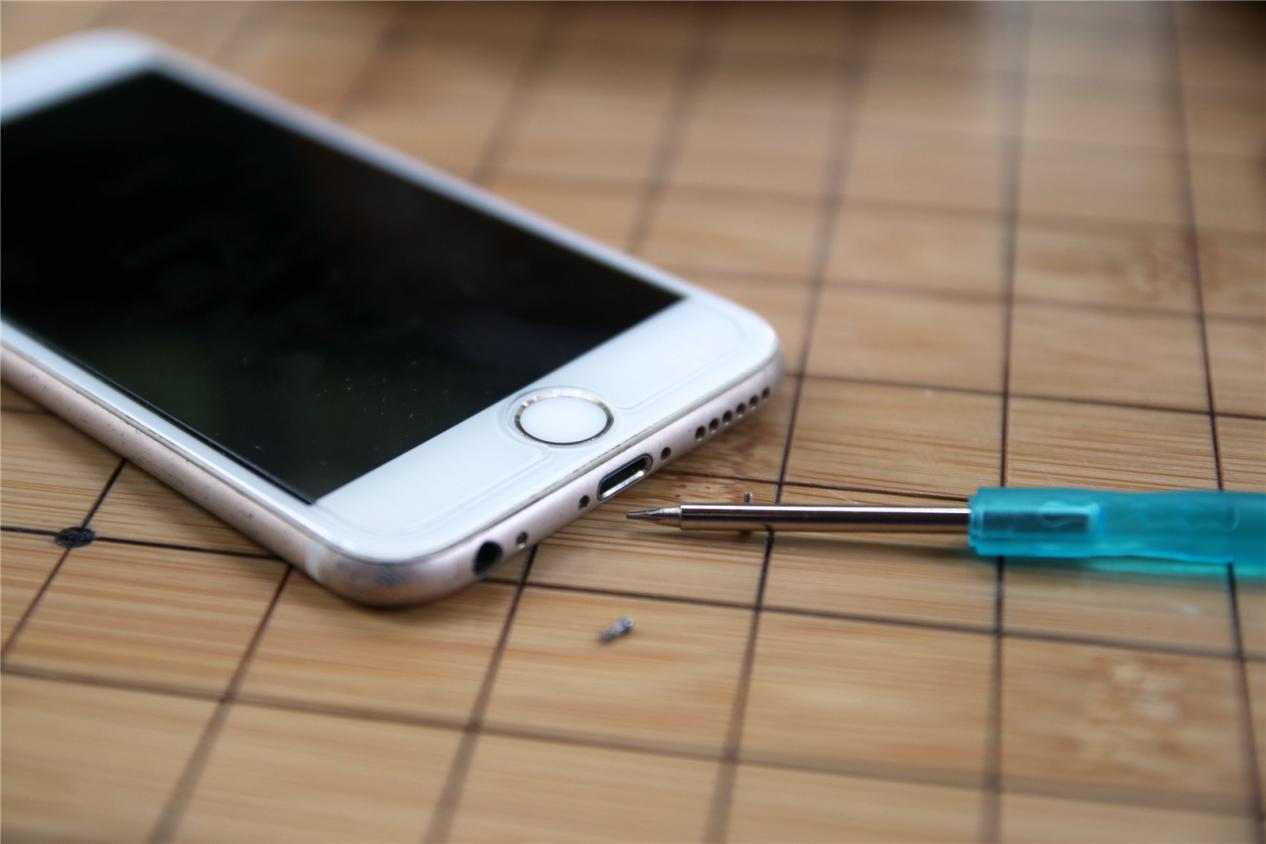 换电池iphone6s,更换iphone6s电池的视频