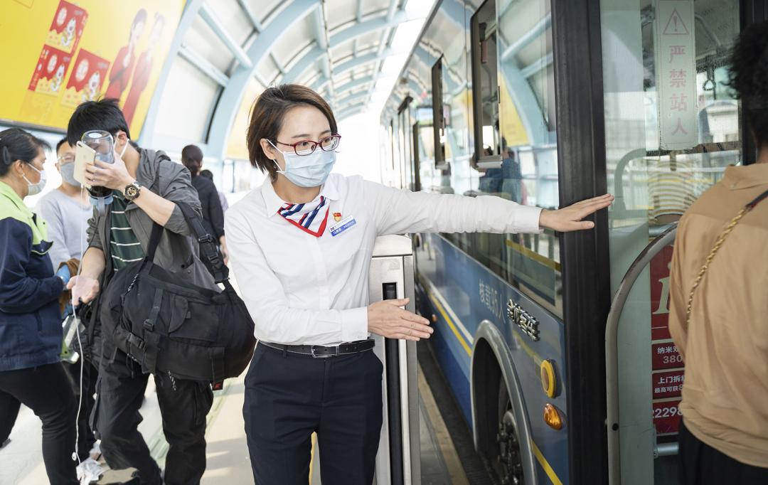 *光春**正好,快来搭乘开往春天的brt~