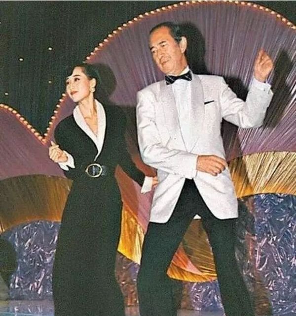 利智自曝与何鸿燊,利智先认识的何鸿燊还是李连杰