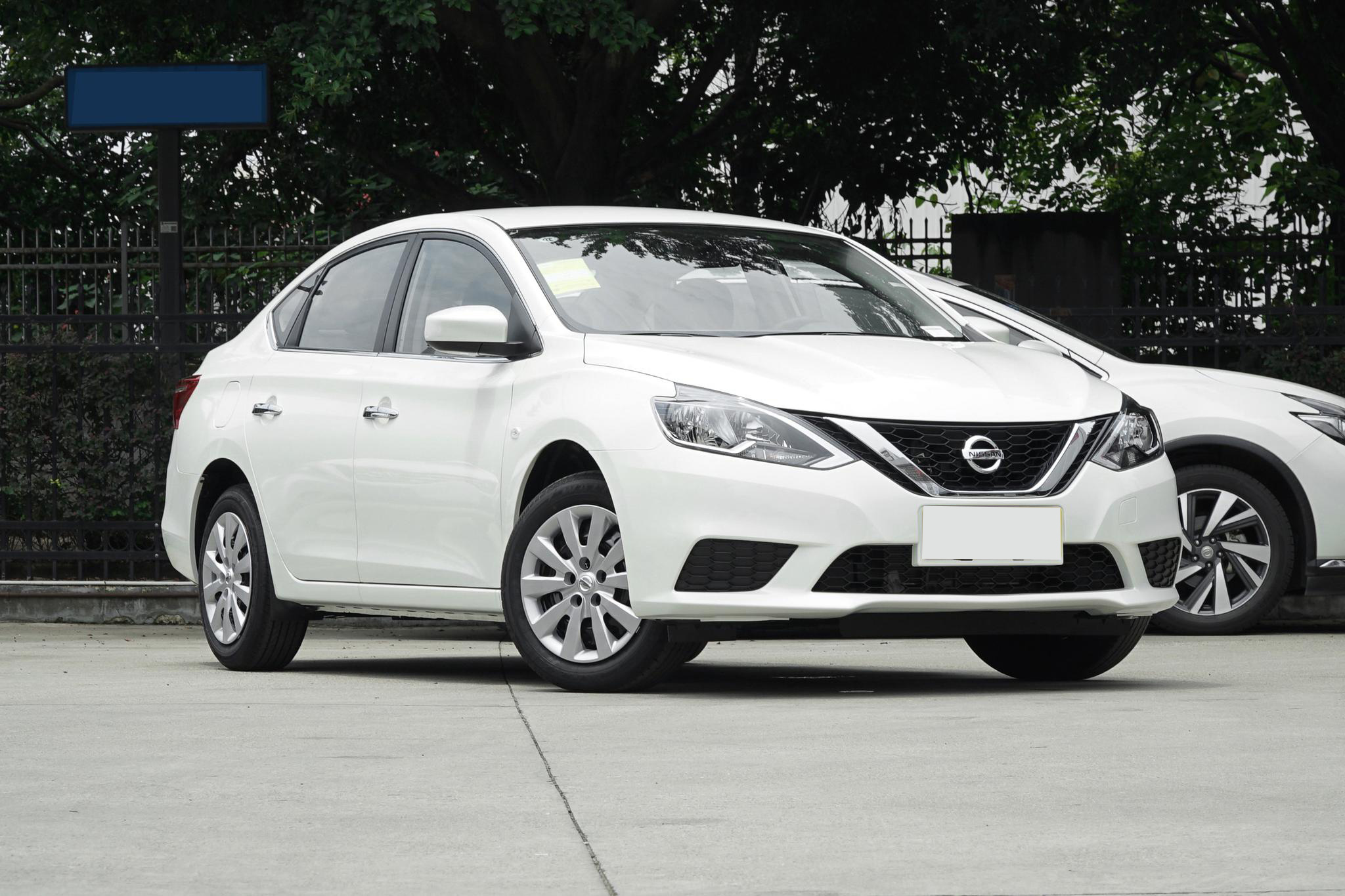 口碑好又便宜的日产轩逸,日产天籁动力小