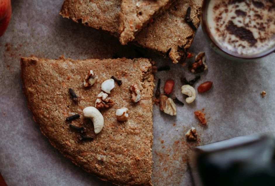 海绵蛋糕烤起来又回缩是什么原因,蛋糕烤不好