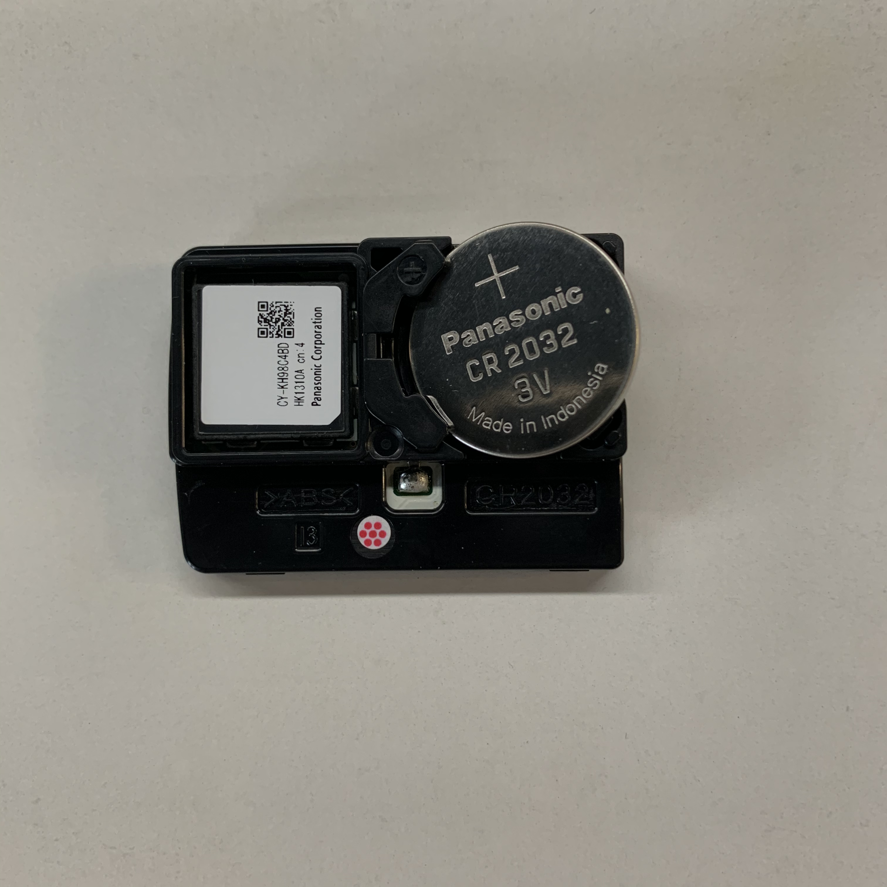 东风本田crv钥匙没电怎么换电池,马自达cx-5钥匙没电了怎么换电池