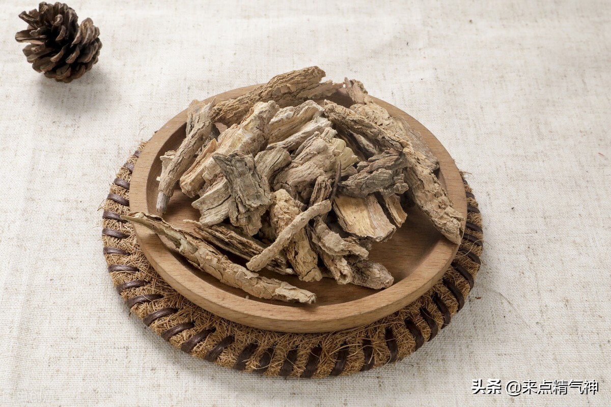 水漏了一屋子怎么处理,水刚漏了怎么补