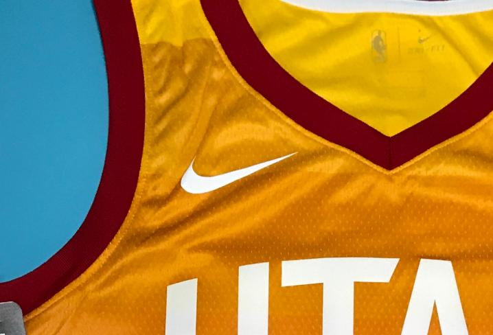 如何获得一件属于自己的球衣,如何买情侣球衣