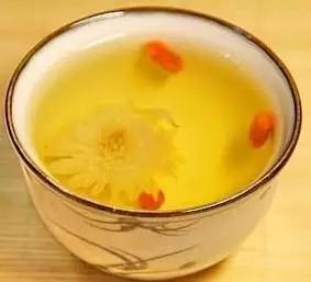 按一个穴位马上睡觉图解,3个神奇穴位按1分钟暖和一整天