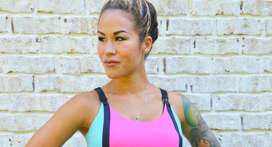 美国“坏妈妈”纹身穿刺有腹肌，漂亮回应网友评论