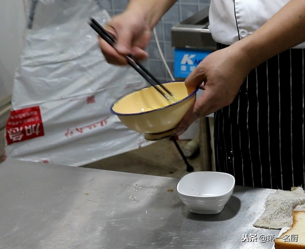 香蕉这样做才好吃口感像冰激凌,香蕉怎么做简单酥脆