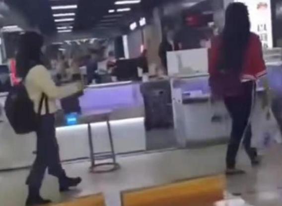 监考老师顺走学生,监考老师顺走学生ipad