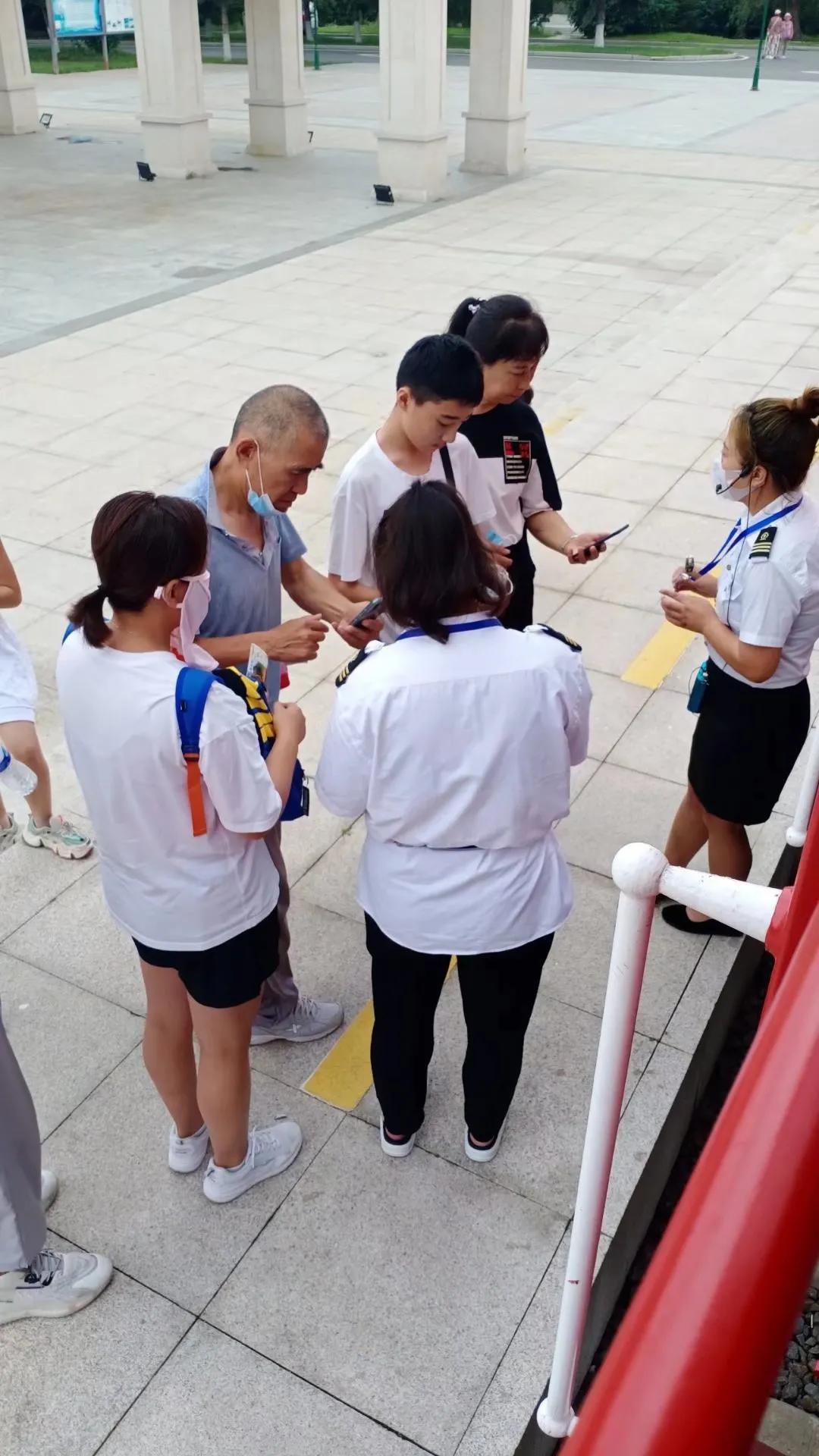 伊春旅游车,伊春旅游小火车怎么坐