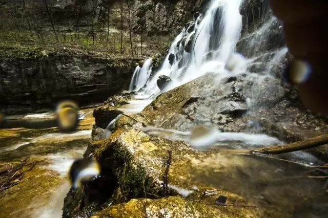 巍巍太行山山峰险峻,太行山奇峰峻岭