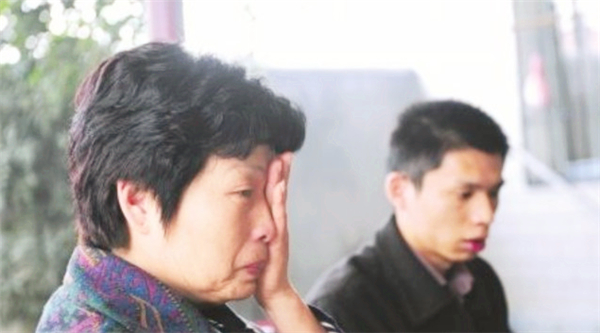 11年前,那位每天暴走10公里,割肝救子的武汉妈妈,现状如何